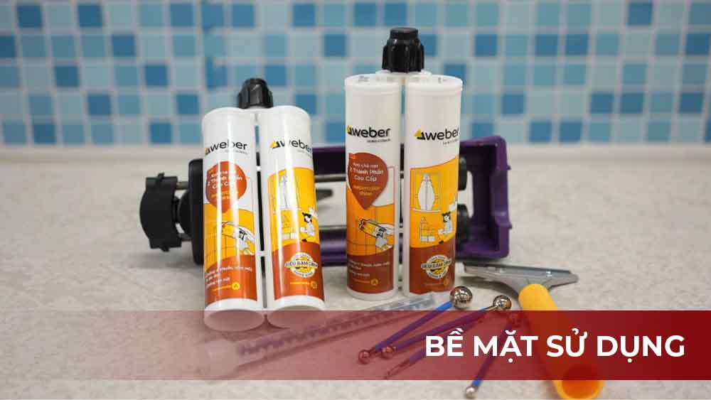 Bề mặt keo chà ron hai thành phần