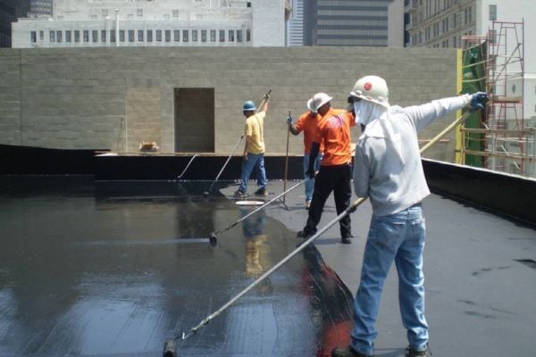 Chống thấm sân thượng bảo vệ công trình khỏi các tác động của thời tiết