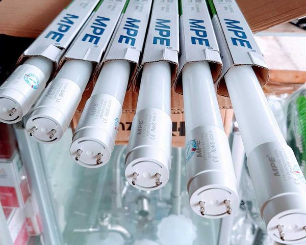 Đèn led tuýp nhựa nano