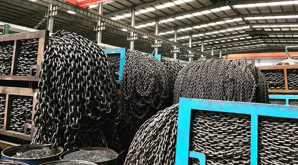 Siêu thị vật tư cung cấp xích cẩu hàng đen uy tín