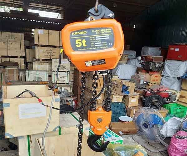 Sử dụng palang xích điện