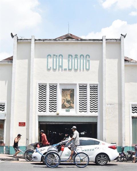 Where Do The Foreigners Buy Clothes In Sai Gon ?