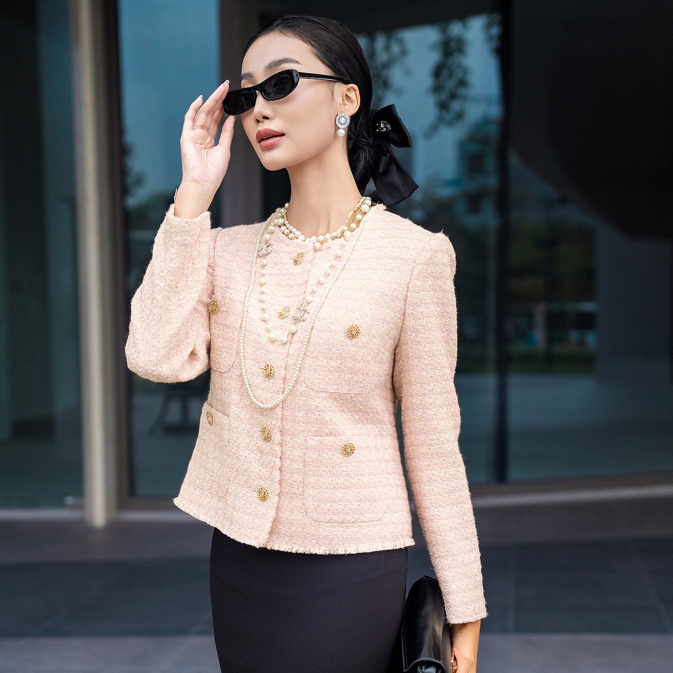 The Tweed by Chic-Land: Sự Trở Lại của Biểu Tượng Thời Trang