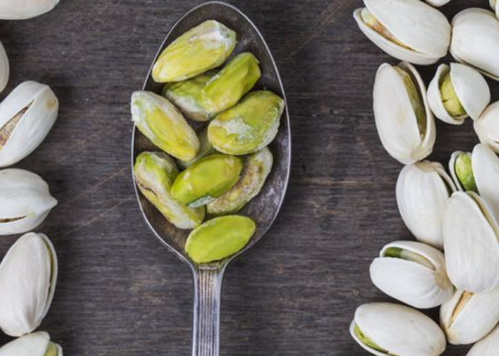 7 Công dụng của hạt dẻ cười giúp bạn có 1 trái tim xanh