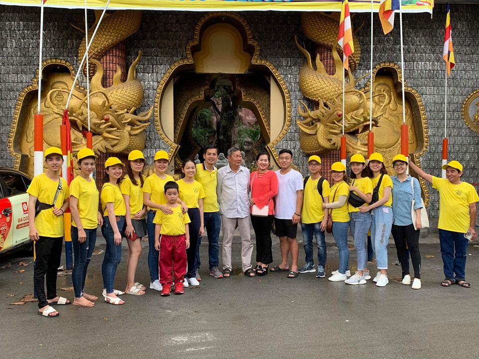 NGỌC YÊU THƯƠNG ghé thăm các em nhỏ tại Chùa Kỳ Quang 2
