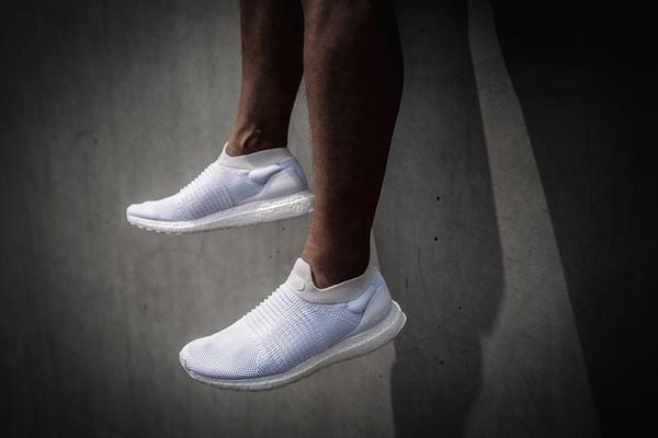giay-ultra-boost-uncaged-laceless