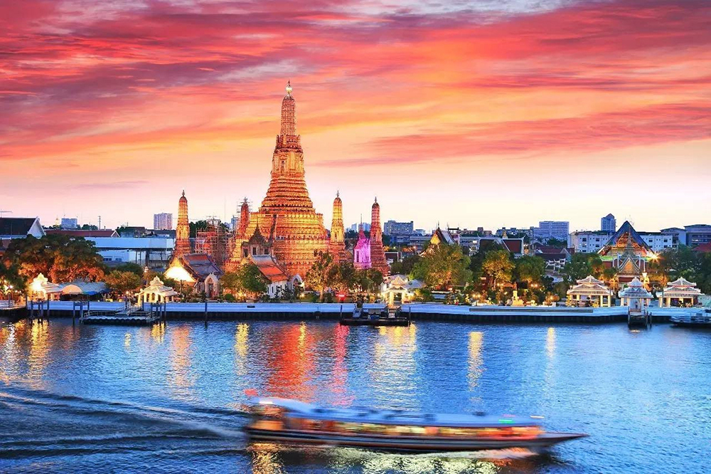 Dòng sông biểu tượng của Bangkok