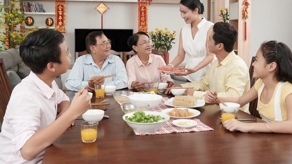 Một bữa cơm đầy đủ thành viên cũng là điều mà mẹ luôn mong muốn