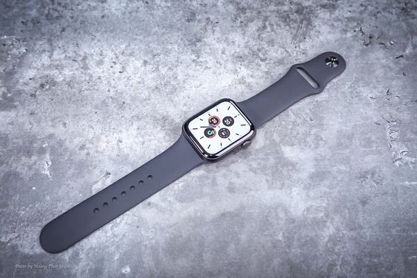 trên tay applewatch series 5