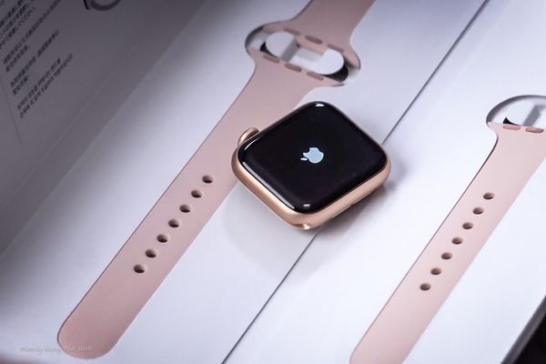 trên tay applewatch series 5