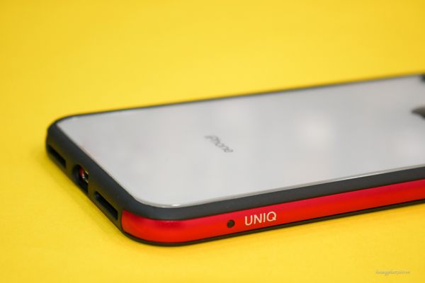 ốp lưng uniq valencia