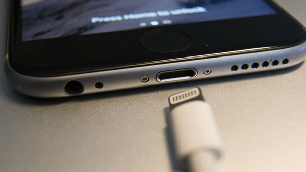 Xử lý tình trạng không sạc được pin hoặc sạc pin không vào trên iPhone