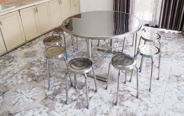 Bí quyết chọn mua bàn ghế inox phù hợp cho gia đình