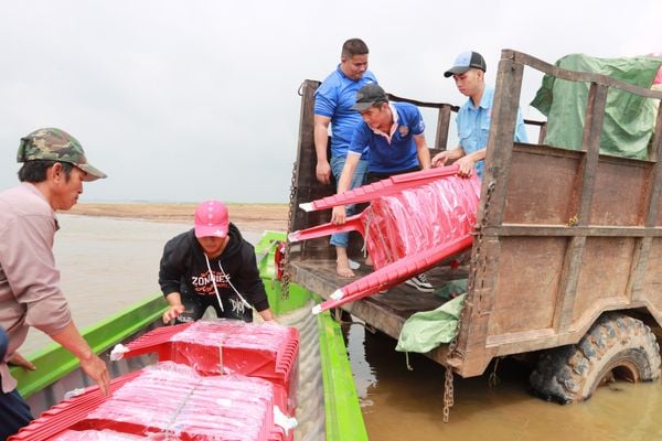 Hành trình Qui Phúc thực hiện dự án "Gieo chữ gặt yêu thương" tại hồ Trị An