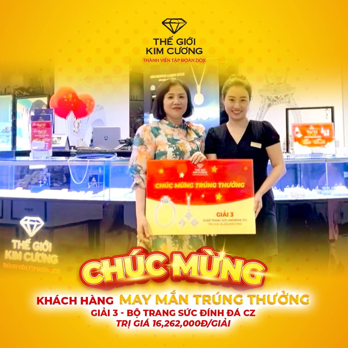 Thế Giới Kim Cương trao giải thưởng cho những khách hàng may mắn