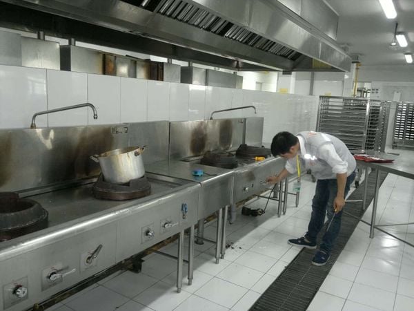 cách bảo trì bảo quản thiết bị bếp công nghiệp