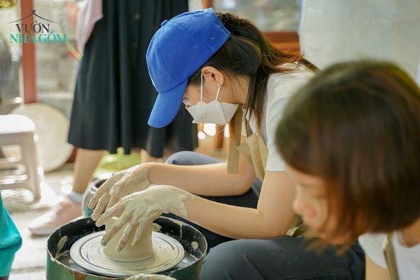 Thứ 7 máu chảy về 