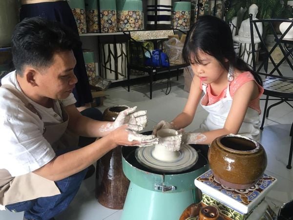 Trải nghiệm làm gốm thủ công tại Vườn Nhà Gốm 629 Phạm Văn Đồng