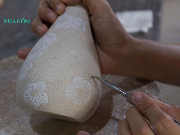 Nhật Ký Học Làm Gốm Dài Hạn | Ngày thứ năm trang trí sản phẩm gốm bằng hình thức khắc