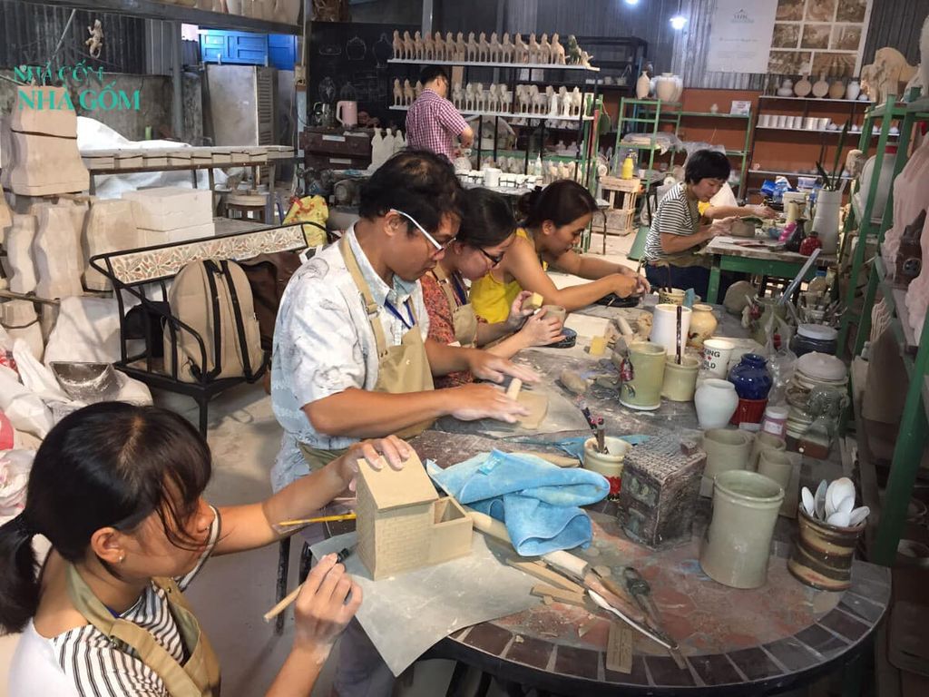 Nhật Ký Học Làm Gốm Dài Hạn | Ngày thứ ba tạo hình sản phẩm bằng phương pháp nặn gốm