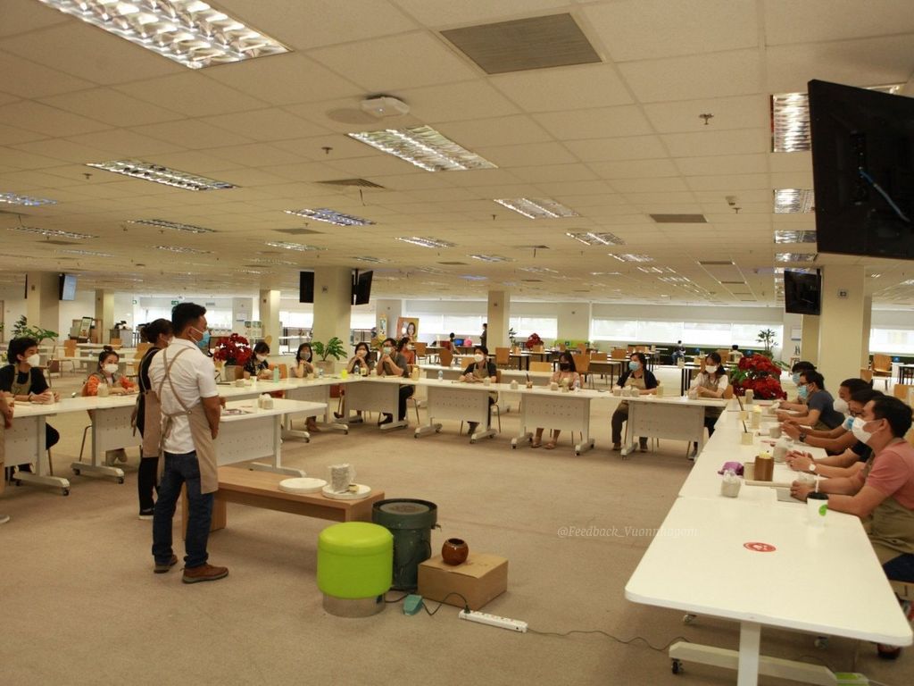 Workshop lưu động ngày 12/11 tại INTEL PRODUCE VIETNAM - Hành trình mang gốm đến gần nhau hơn