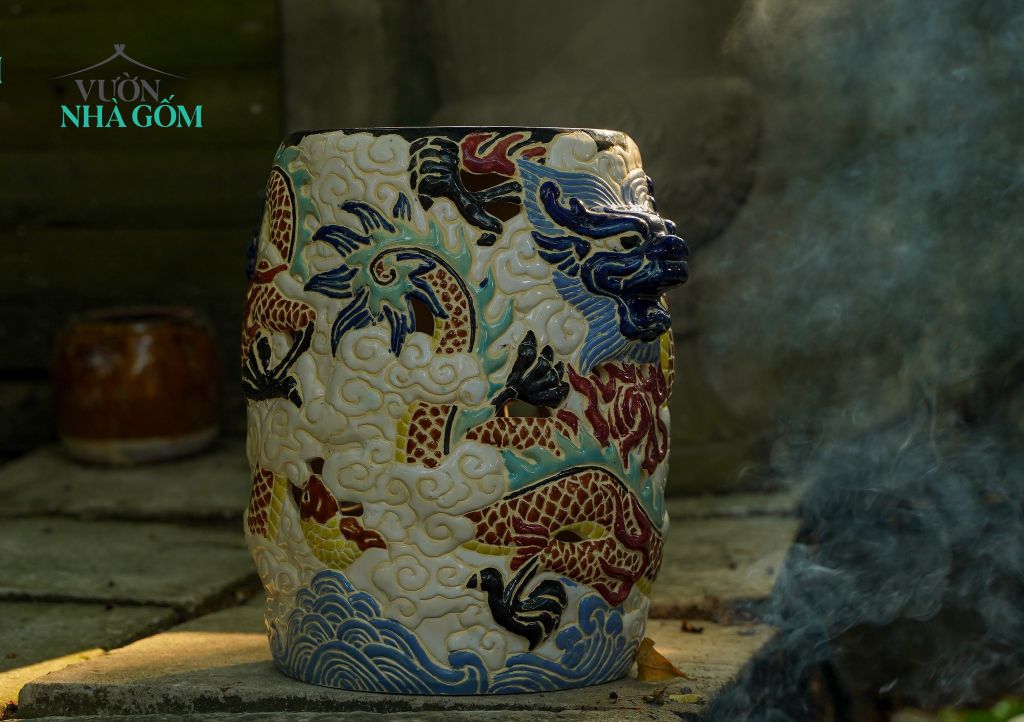 Đi tìm một chiếc đôn gốm Nam Bộ cầu kỳ mang bản sắc Tết Việt