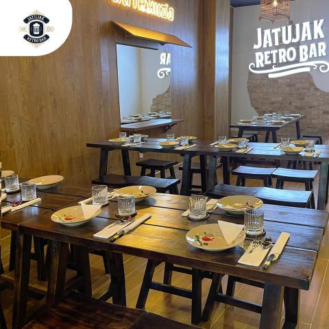 Khách Hàng F&B của Vườn Nhà Gốm là ai - Jatujak Retro Bar tại Tân Bình