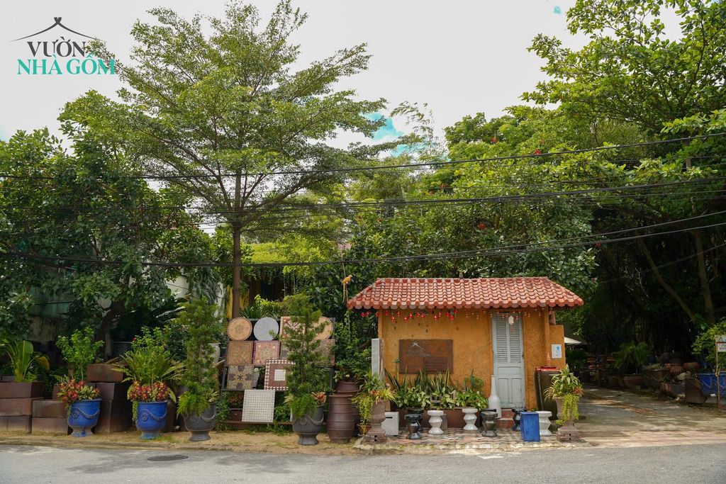 🗾 1.800m2, nhưng ở đây không bán cà phê!