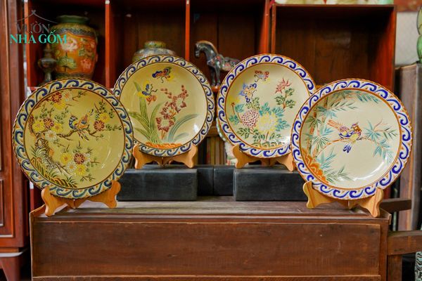 Gốm Xuân Ất Tỵ | Bộ Sưu Tập Dĩa Gốm Mỹ Nghệ - Văn Hoá, Đời Sống Được Chuyển Thể Trên Gốm Nam Bộ