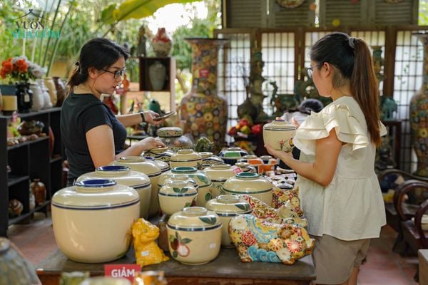 Báo Ảnh Việt Nam | Vườn Nhà Gốm, Vang Danh Nghề Gốm Lái Thiêu Nam Bộ