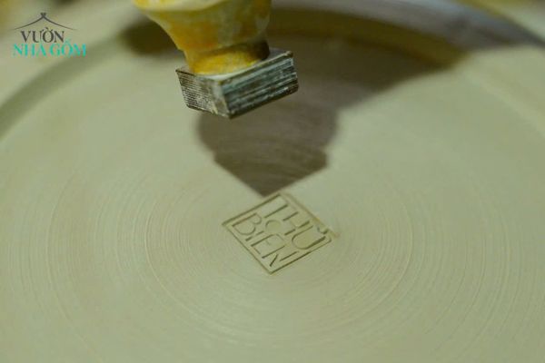 TRIỆN THỦ BIÊN - GIÁ TRỊ VĂN HÓA TRÊN TỪNG SẢN PHẨM