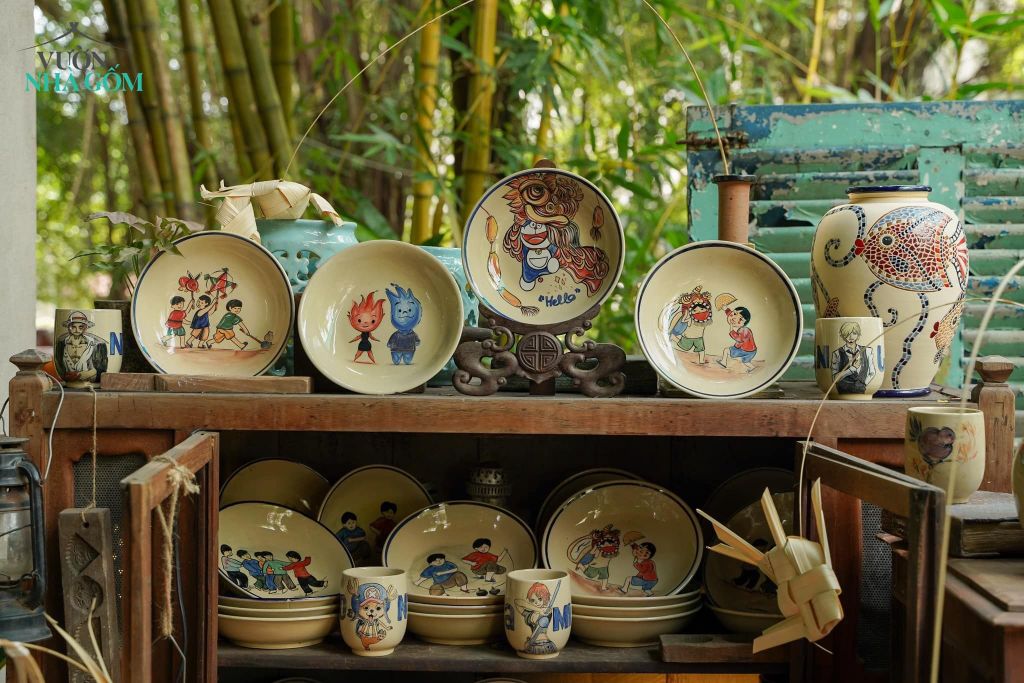 Chiếc #Gạc_Măng_Giê Đầy Quyền Lực Của Tổ Đội Vẽ Gốm