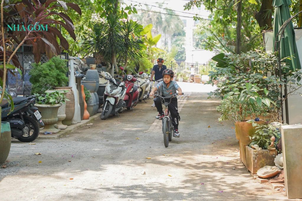 Hôm Nào Đi Xuống Chổ Này Làm Gốm Nè, Hơi Bị Chill...