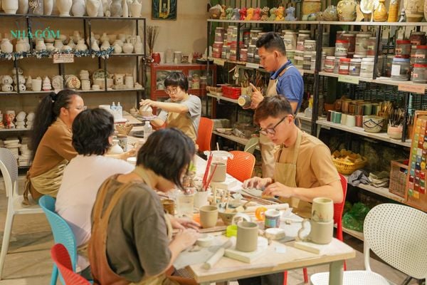 [LỚP HỌC LÀM GỐM] Hình ảnh học viên tham gia lớp học làm gốm 16 Buổi