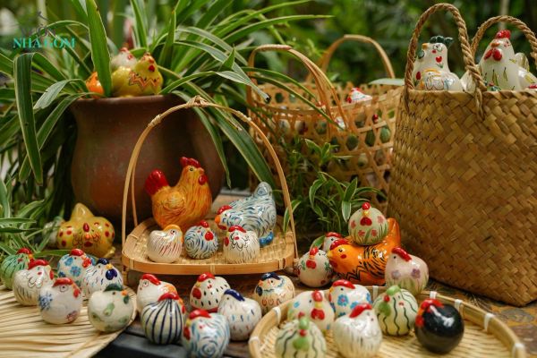 Gốm Xuân Ất Tỵ | Gà Nhí Đa Sắc Ngộ Nghĩnh, Đáng Yêu Từ Cái Nhìn Đầu Tiên