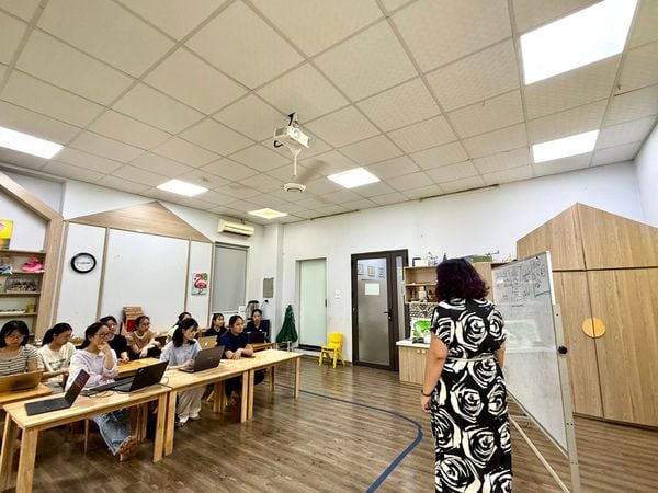 𝑲𝒆̂́𝒕 𝒕𝒉𝒖́𝒄 𝒌𝒚̀ 𝒏𝒈𝒉𝒊̉ 𝒉𝒆̀ - 𝑪𝒐̂𝒏𝒈 𝒕𝒂́𝒄 𝒄𝒉𝒖𝒂̂̉𝒏 𝒃𝒊̣ đ𝒐́𝒏 𝒄𝒂́𝒄 𝒃𝒂̣𝒏 𝒏𝒉𝒐̉ 𝒒𝒖𝒂𝒚 𝒕𝒓𝒐̛̉ 𝒍𝒂̣𝒊 𝒕𝒓𝒖̛𝒐̛̀𝒏𝒈 𝒉𝒐̣𝒄