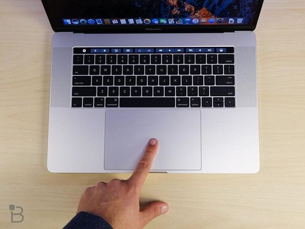 MacBook sạc không vào pin