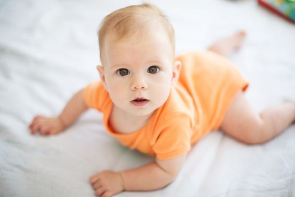 Làm thế nào tăng cân cho bé dưới 1 tuổi (5 tháng)