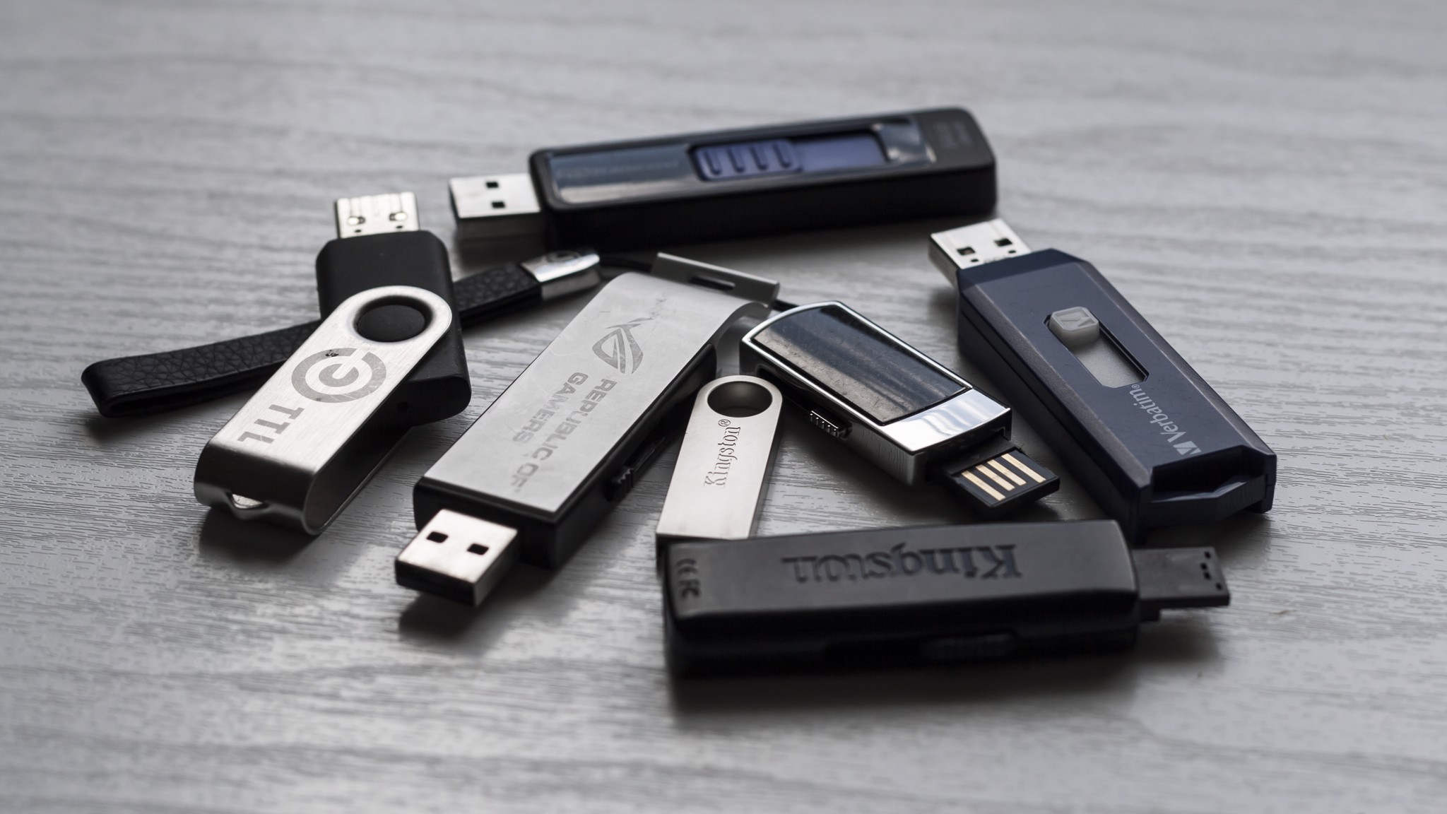 USB và các chuẩn định dạng.