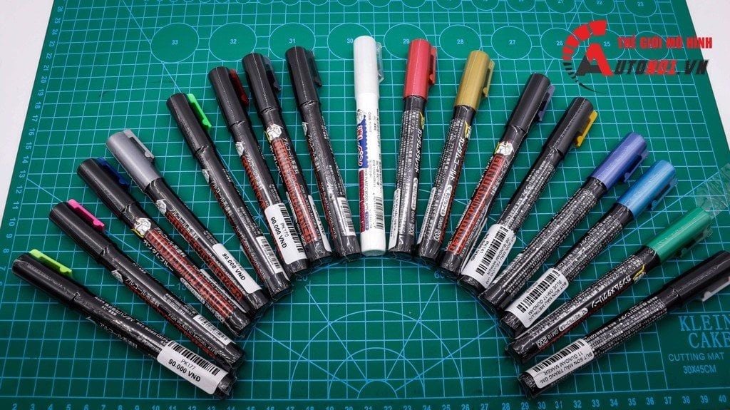BÚT SƠN MÔ HÌNH GUNDAM MAKER LÀ GÌ ?