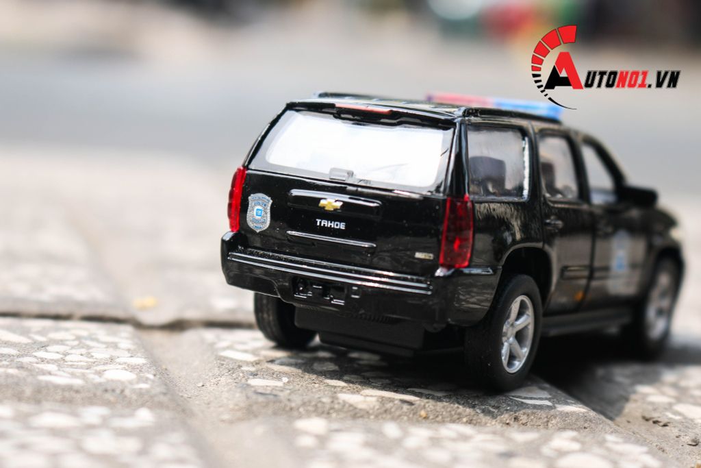 MÔ HÌNH XE CHEVY CHERVOLET TAHOE POLICE 2008 1:36 WELLY 4742