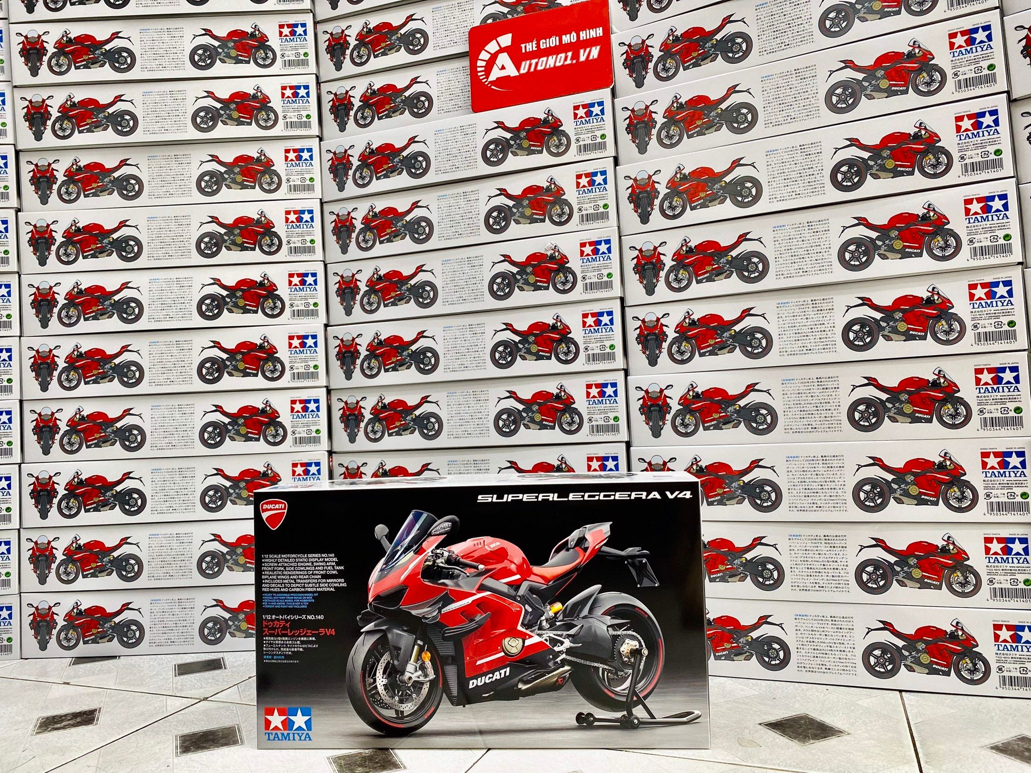 Mô hình kit Mô tô Ducati Superleggera V4 1:12 Tamiya 14140