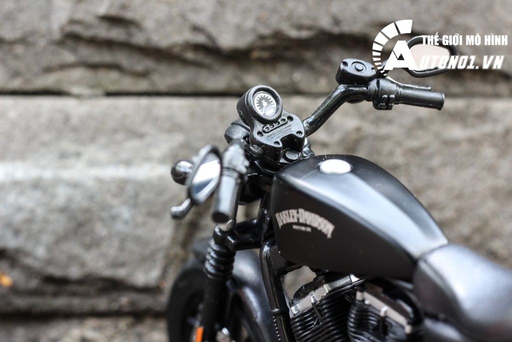 MÔ HÌNH HARLEY DAVIDSON 13 SPORTSTER IRON 883 1:12 MAISTO 1035