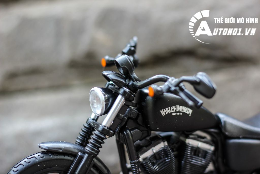 MÔ HÌNH HARLEY DAVIDSON 13 SPORTSTER IRON 883 1:12 MAISTO 1035