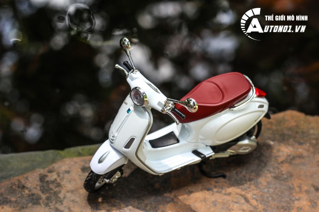 MÔ HÌNH XE VESPA PRIMAVERA 150 WHITE 1:12 MAISTO 6901