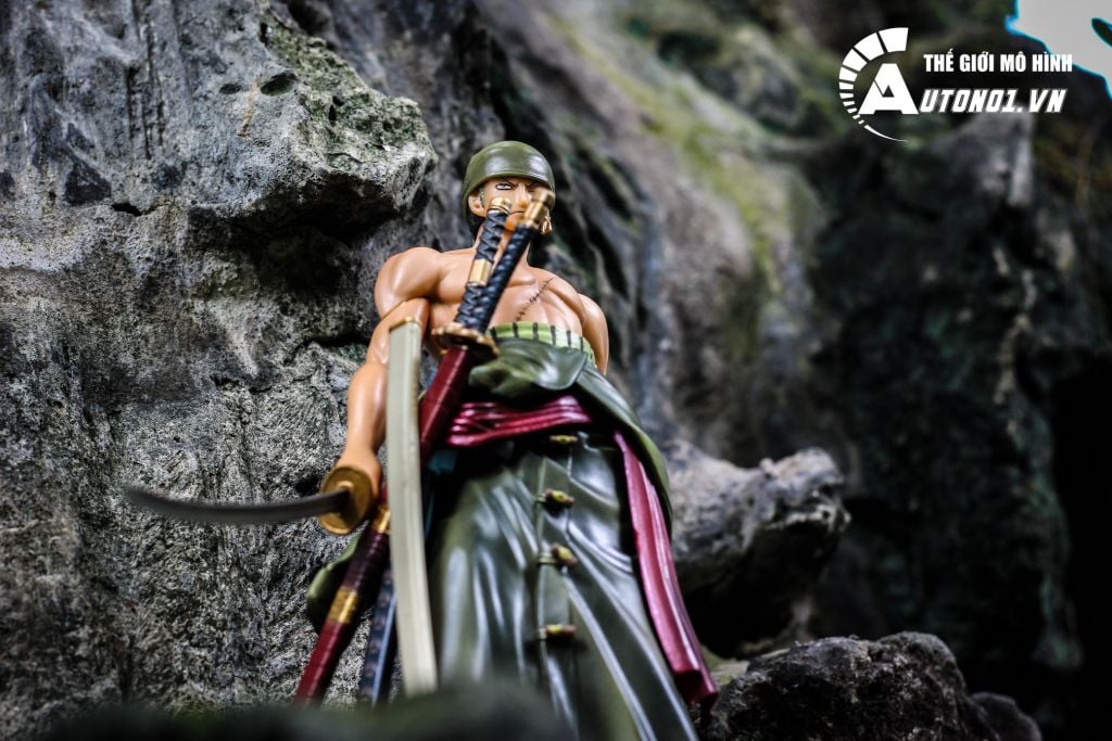 MÔ HÌNH NHÂN VẬT TRUYỆN TRANH ONE PIECE ZORO 25CM