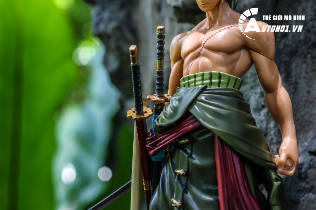 MÔ HÌNH NHÂN VẬT TRUYỆN TRANH ONE PIECE ZORO 25CM