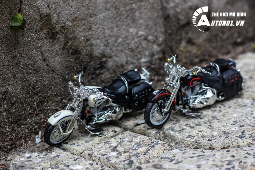 MÔ HÌNH HARLEY DAVIDSON 1998 FLSTS HERITAGE SPRINGER 1:18 MAISTO 3614