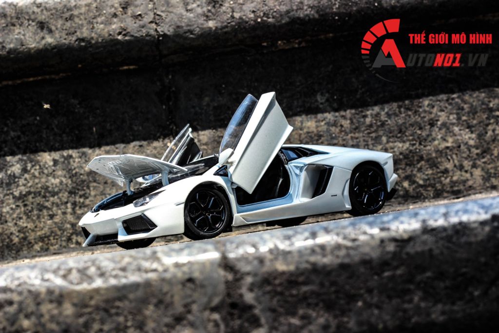 MÔ HÌNH LAMBORGHINI AVENTADOR LP700-4 MATTBLACK 1:24 WELLY 4653