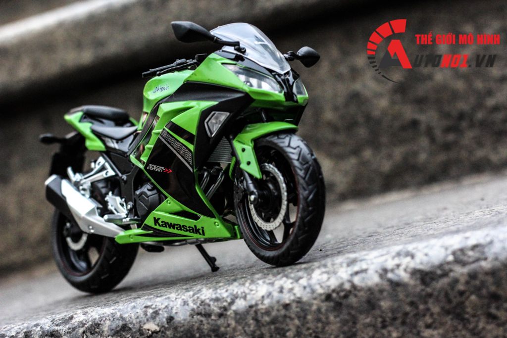 MÔ HÌNH KAWASAKI NINJA 300 GREEN 1:12 AUTOMAXX CÓ HỘP 5796